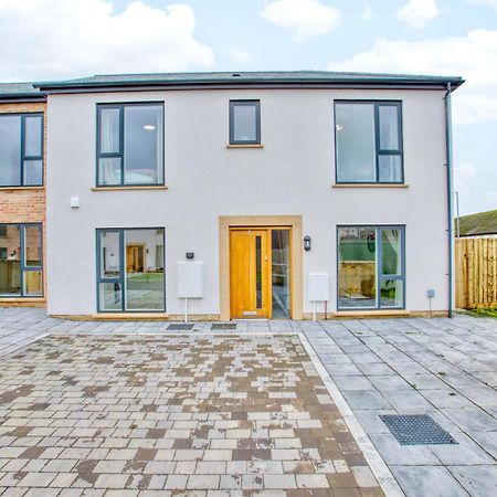 St Ives Bay - Immaculate Brand New 3Bed - Free Parking - Beach - Wifi Hayle Bagian luar foto