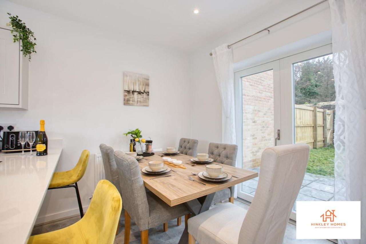 St Ives Bay - Immaculate Brand New 3Bed - Free Parking - Beach - Wifi Hayle Bagian luar foto