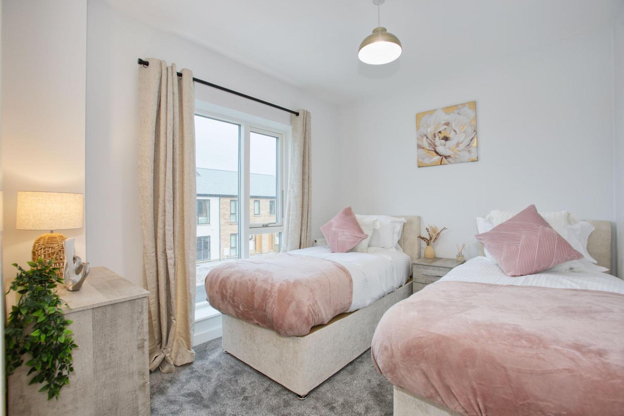 St Ives Bay - Immaculate Brand New 3Bed - Free Parking - Beach - Wifi Hayle Bagian luar foto